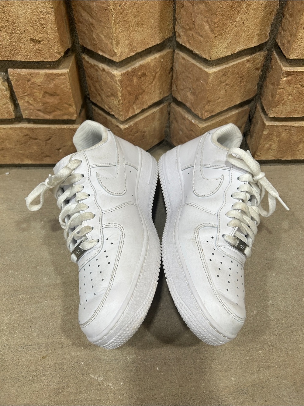 Nike Air Force 1 Low Top White Leather Sneakers Men’s Size 8.5 Women’s Size 10 - Picture 3 of 6